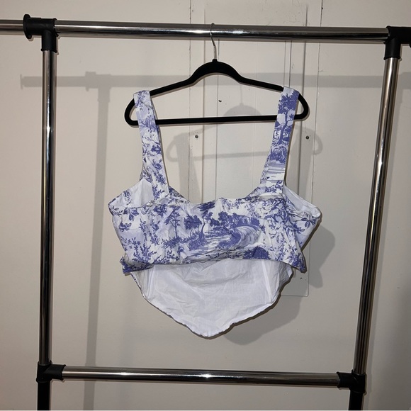 ASOS Luxe US Size 24 Cowl Neck Crop Top Lavender/Blue/White Floral Pattern - Picture 2 of 6